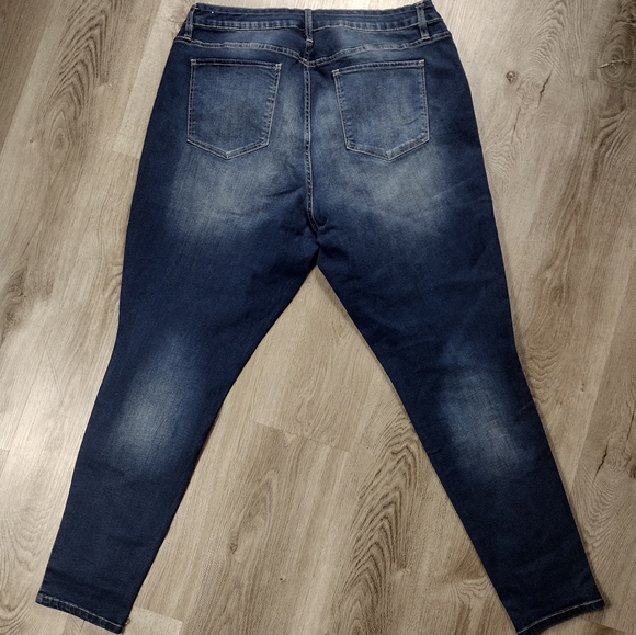 YMI High Rise Skinny Jeans EUC - Picture 5 of 6
